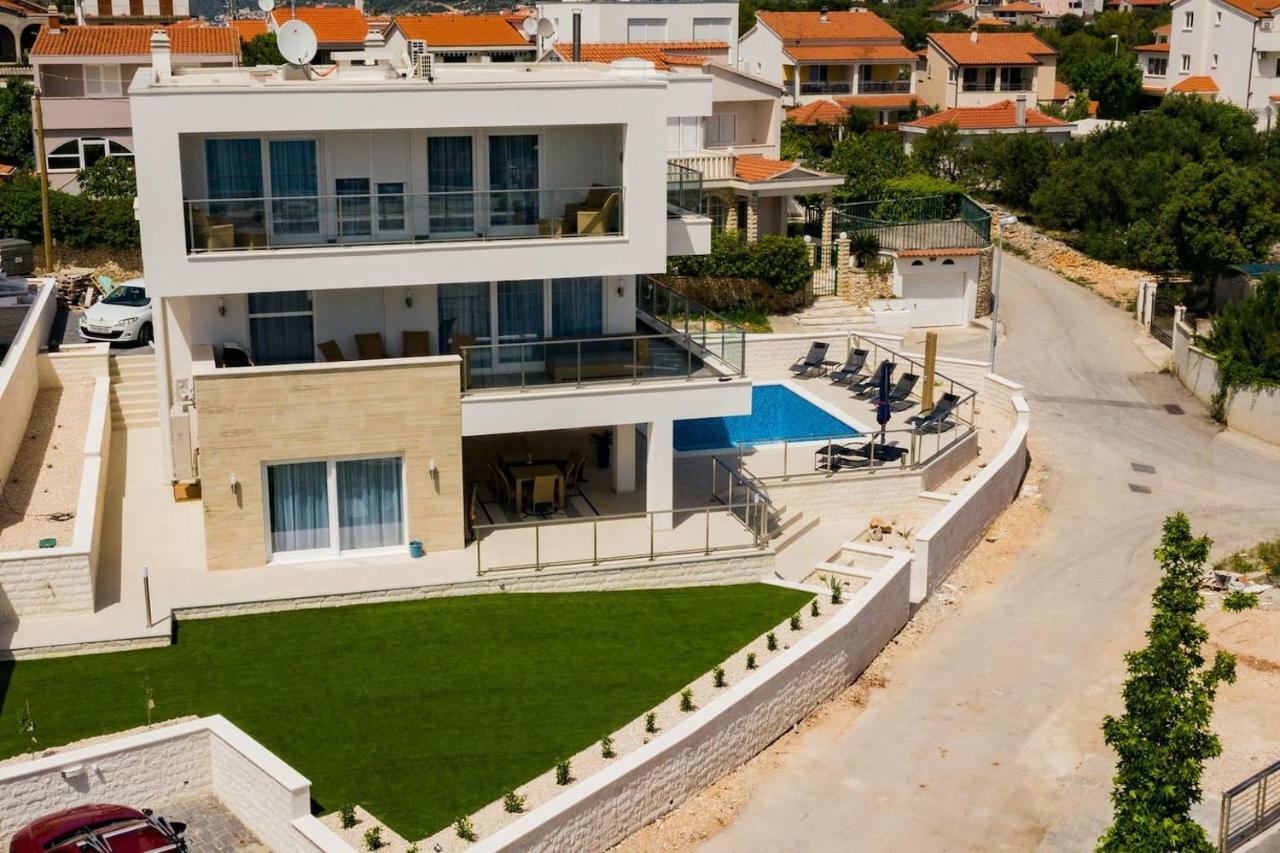 Villa Compass; Luxury experience in natural bay. Ražanj Extérieur photo