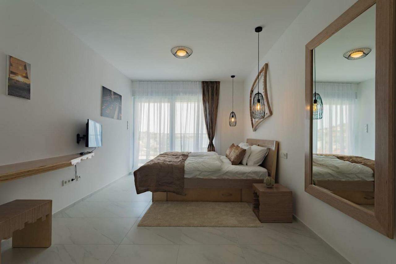 Villa Compass; Luxury experience in natural bay. Ražanj Extérieur photo