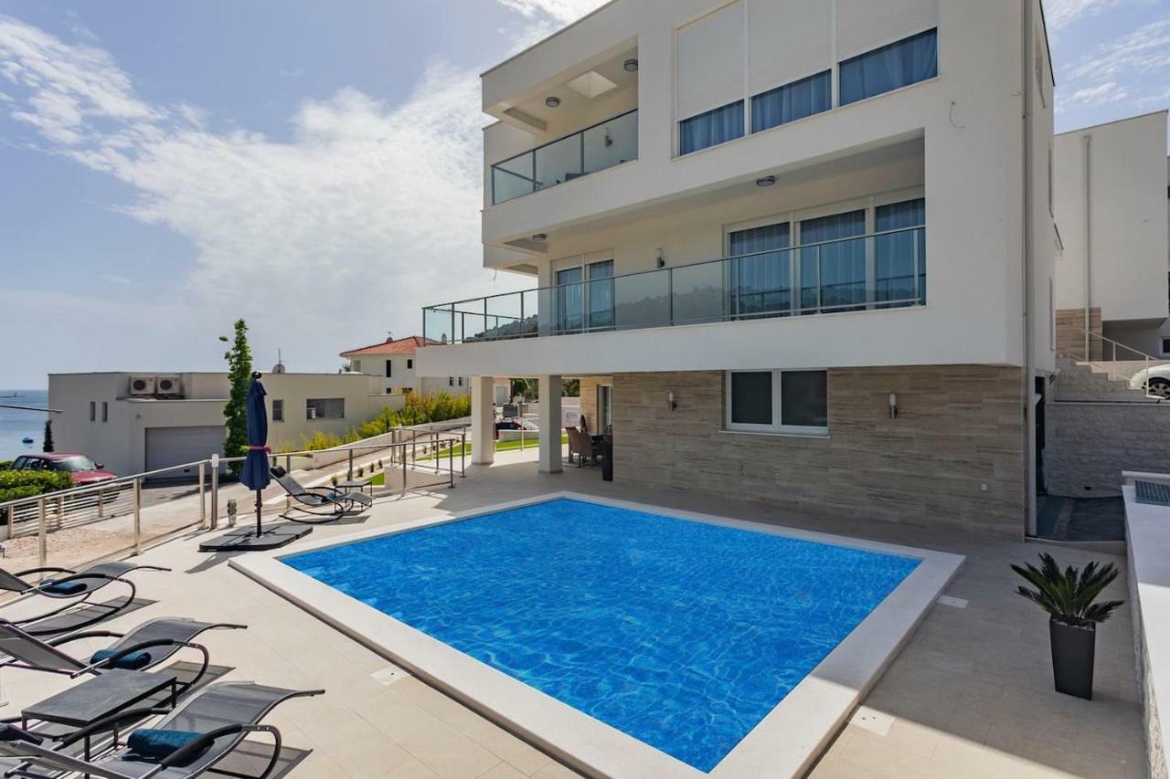 Villa Compass; Luxury experience in natural bay. Ražanj Extérieur photo