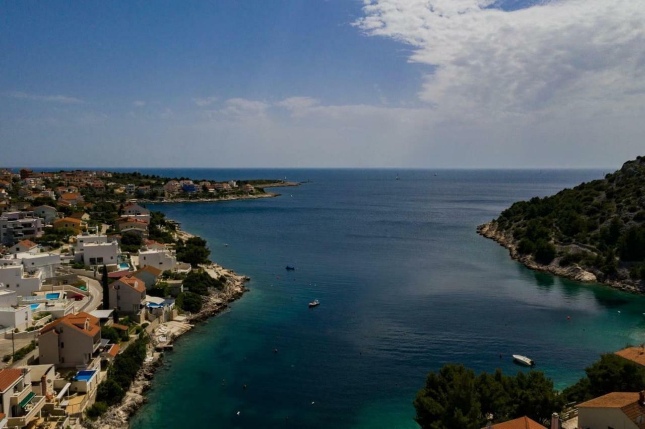 Villa Compass; Luxury experience in natural bay. Ražanj Extérieur photo