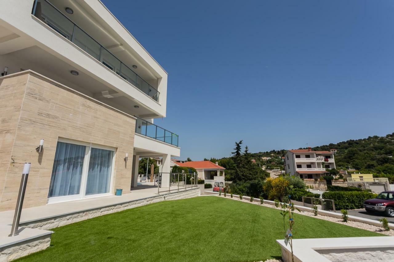 Villa Compass; Luxury experience in natural bay. Ražanj Extérieur photo